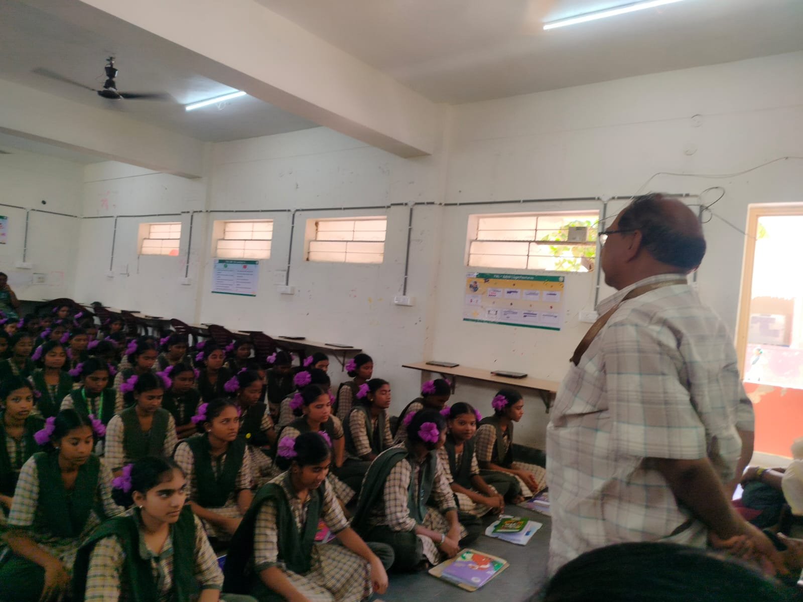 Kakinada - College Connect (Main Road, Kakinada)